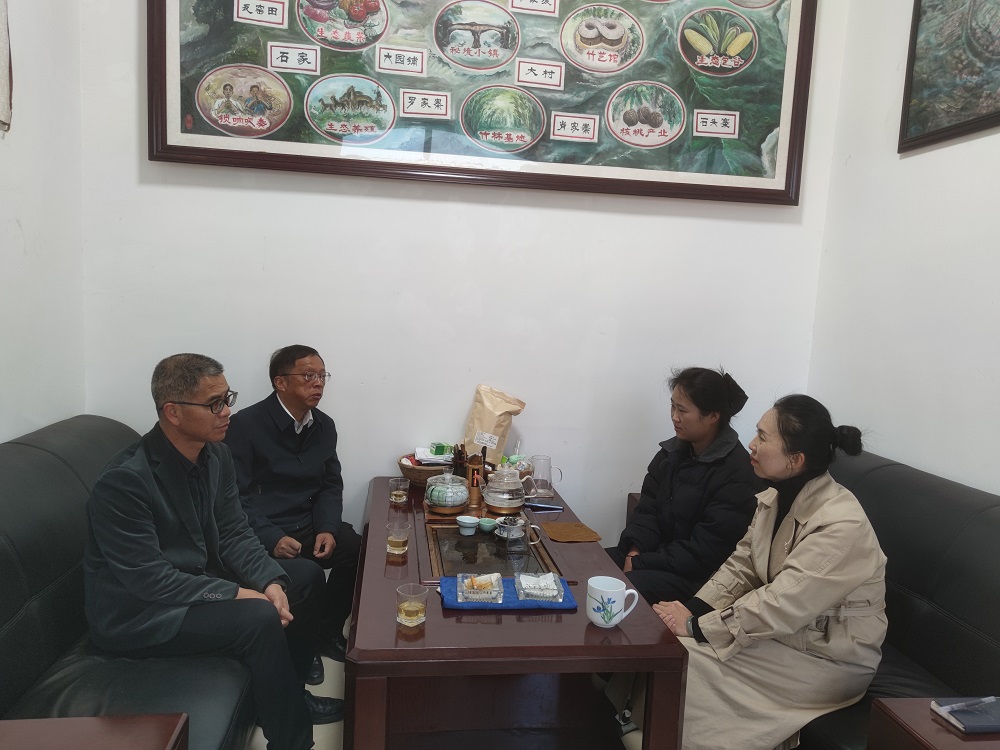 betway西汉姆联官网开展春季走访慰问